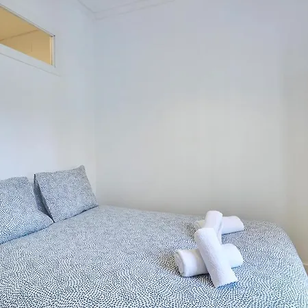Ro Lively And Bright Apartment Next To Blai St Апартаменты *